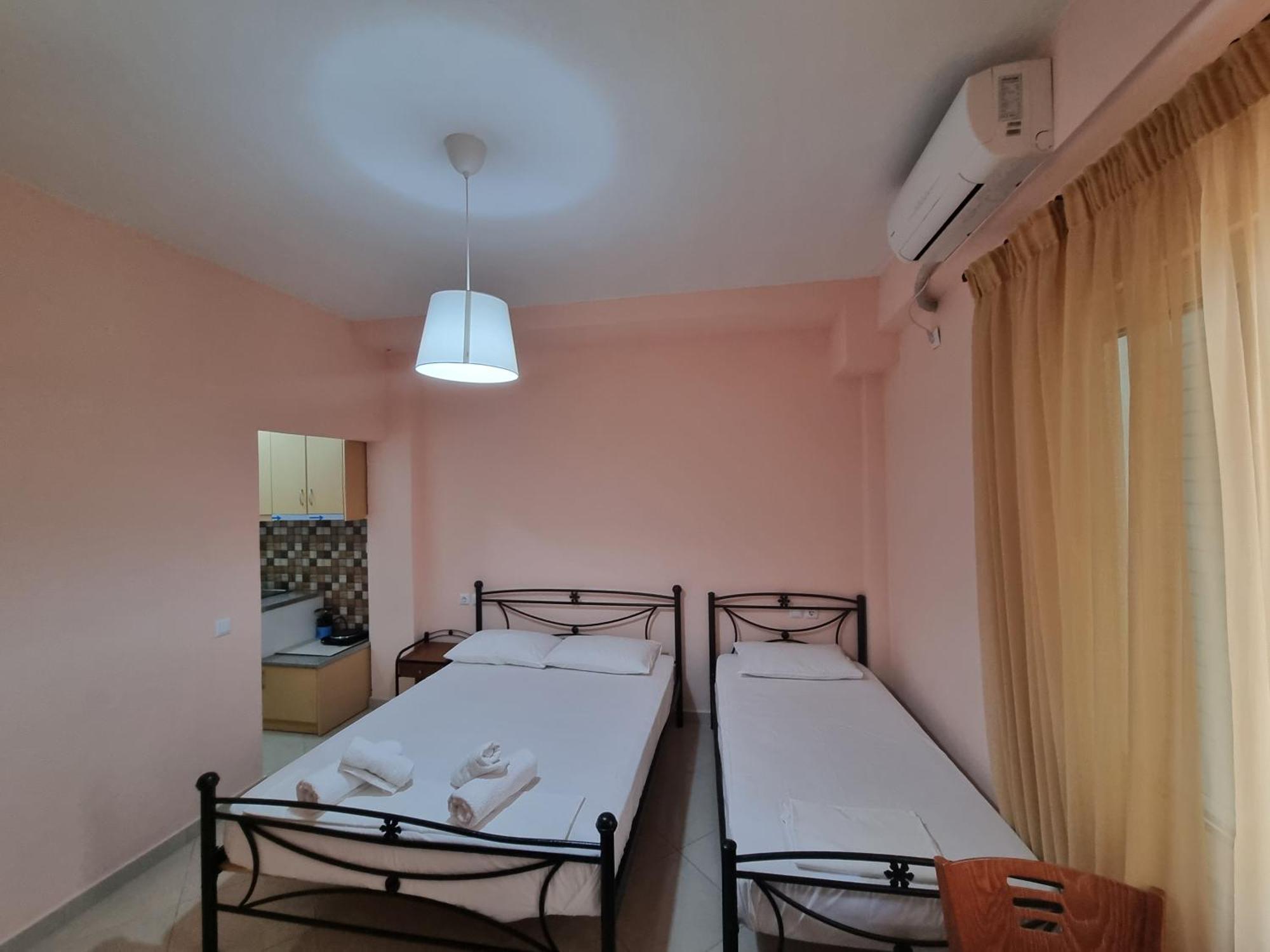Let Rooms Lukova 外观 照片